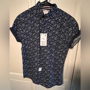 Men’s Casual Button Down Shirt
